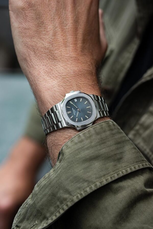 Patek Philippe Nautilus – Mirror Original